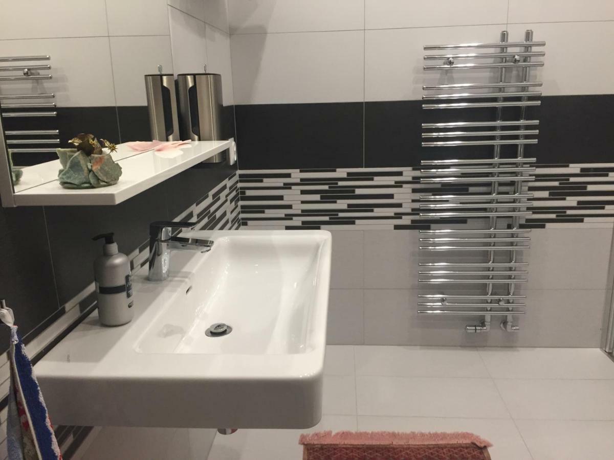 Apartmany Papik Nova Bystrice Ngoại thất bức ảnh